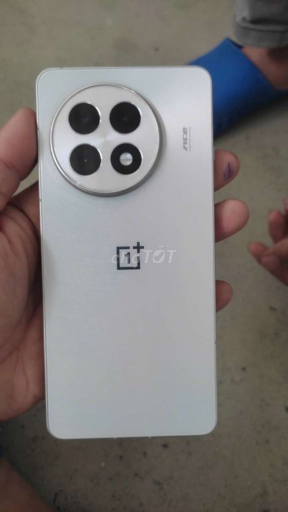 OnePlus ACE 5 có giao luu xuống. Mua bán Điện thoại tại Thành phố Thủ Đức Tp Hồ Chí Minh được đăng bởi DƯƠNG TRÂN hình 1