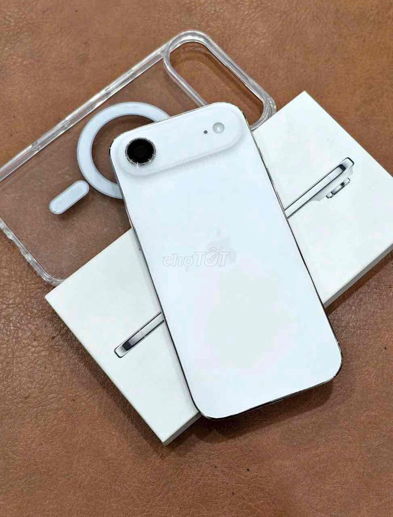 iPhone Air Chính hãng mua TGDĐ cần thanh lý. Mua bán Điện thoại tại Quận Hoàng Mai Hà Nội được đăng bởi Quân hình 1
