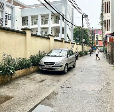 Bán nhà 36m2 gần ĐH Công Nghiệp, ô tô đỗ cửa