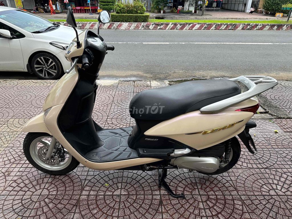 Honda Lead 2012 Vàng kem cọp vĩnh long. Mua bán Xe máy tại Thành phố Vĩnh Long Vĩnh Long được đăng bởi xe máy Tùng Beo hình 4