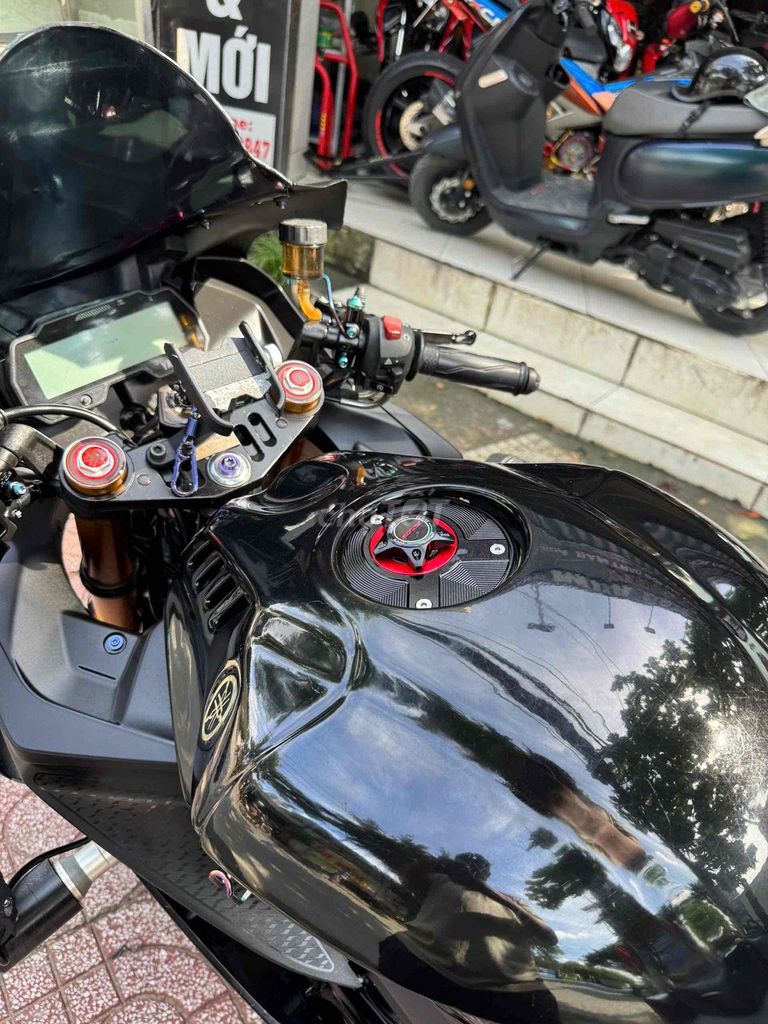 Yamaha R15V3 2019 biển số 36 full đồ chơi. Mua bán Xe máy tại Huyện Bình Chánh Tp Hồ Chí Minh được đăng bởi Phong Vũ hình 5