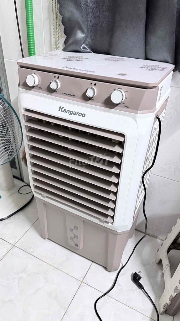 Quạt hơi nước Kangaroo Trắng, Nâu. Mua bán Quạt tại Quận Gò Vấp Tp Hồ Chí Minh được đăng bởi tuấn kiệt hình 1