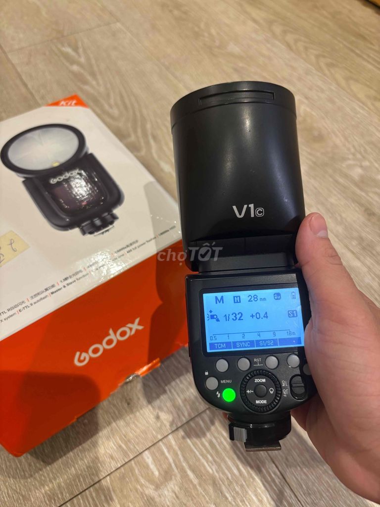 Đèn flash Godox V1 Canon Fullbox Đen. Mua bán Máy ảnh, Máy quay tại Quận Phú Nhuận Tp Hồ Chí Minh được đăng bởi Lam Vy  hình 1