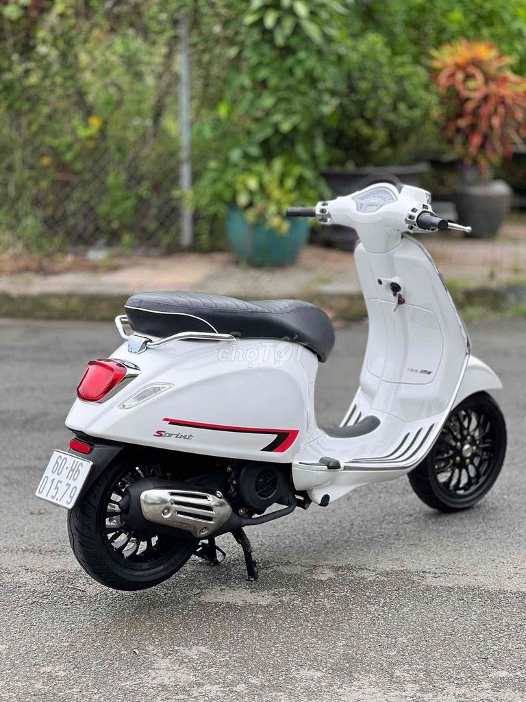 Vespa Spirnt 125 Trắng Đen Sporty 2022 Leng Keng🎉🎉. Mua bán Xe máy tại Thành phố Biên Hòa Đồng Nai được đăng bởi Xe Máy Phát Đồng hình 2