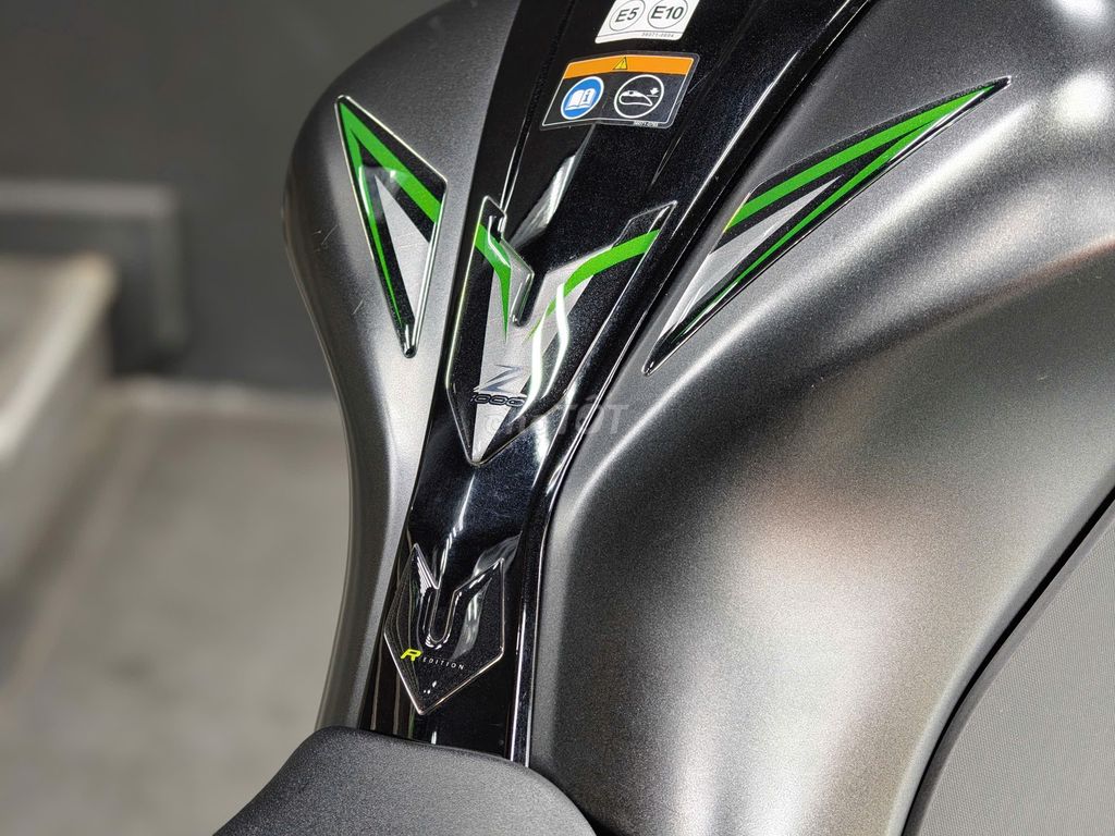 Z1000R 2025 CHẠY LƯỚT CHỈ CHỈ 1415KM. Mua bán Xe máy tại Quận Tây Hồ Hà Nội được đăng bởi Tu Phamanh hình 4