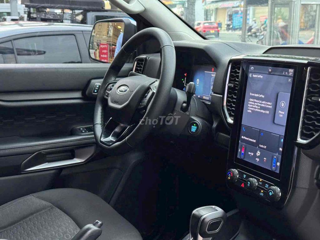 FORD RANGER XLT AT 4x4 2023_ ODO 64.000km. Mua bán Ô tô tại Quận 1 Tp Hồ Chí Minh được đăng bởi Ms Ly Bến Thành Ford hình 11