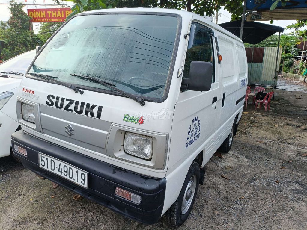 Suzuki van