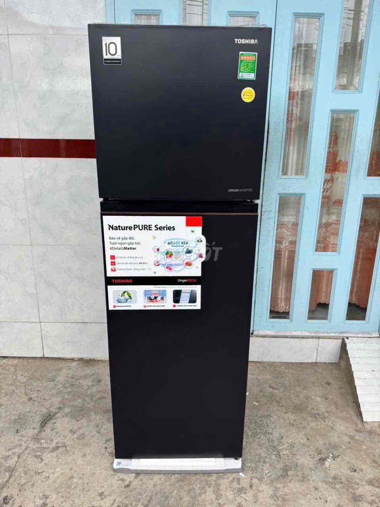 Tủ lạnh Toshiba Inverter 271 lít Đen. Mua bán Tủ lạnh tại Quận Bình Thuỷ Cần Thơ được đăng bởi Quỳnh  hình 1