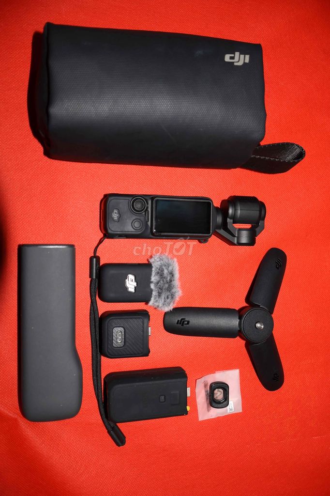 Camera DJI Osmo Pocket 3 Creator Combo. Mua bán Máy ảnh, Máy quay tại Quận 8 Tp Hồ Chí Minh được đăng bởi Vy Vy Lê hình 1