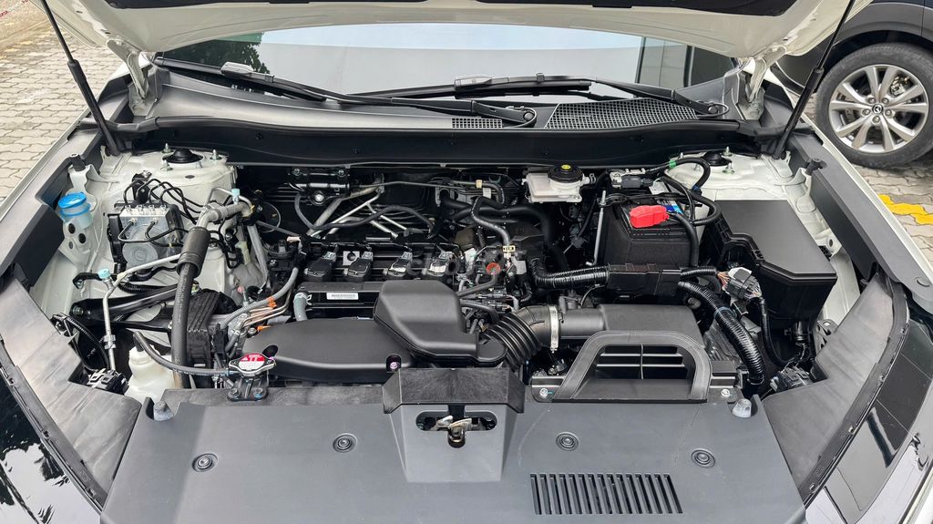 Honda CR V 2024 L - 42000 km. Mua bán Ô tô tại Quận Tân Bình Tp Hồ Chí Minh được đăng bởi Dung Nguyễn hình 5