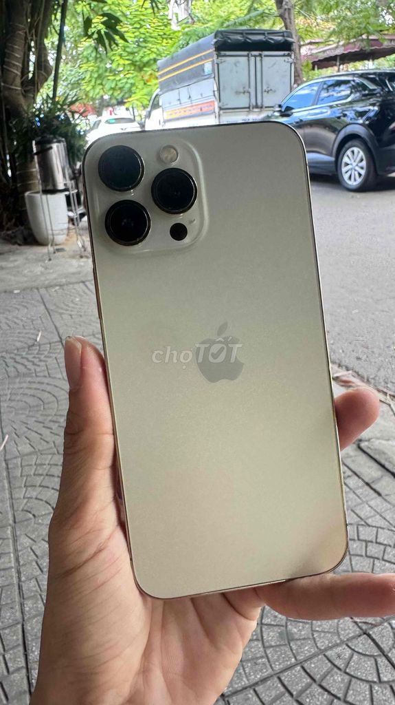 Apple iPhone 13 Pro Max 256GB Vàng. Mua bán Điện thoại tại Quận Thanh Khê Đà Nẵng được đăng bởi Hoàng Hưng Store  hình 1