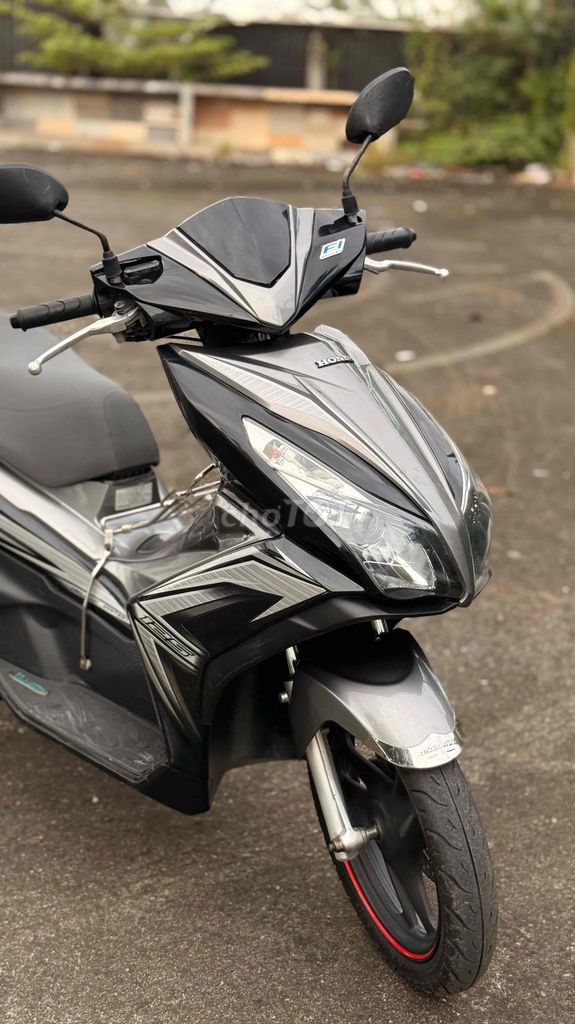 [SIÊU PHẨM]👉 Air Blade 125i MẮT CÚ✨22.500km✨ĐẸP95%. Mua bán Xe máy tại Quận Bình Tân Tp Hồ Chí Minh được đăng bởi BÙI TIẾN DŨNG hình 4
