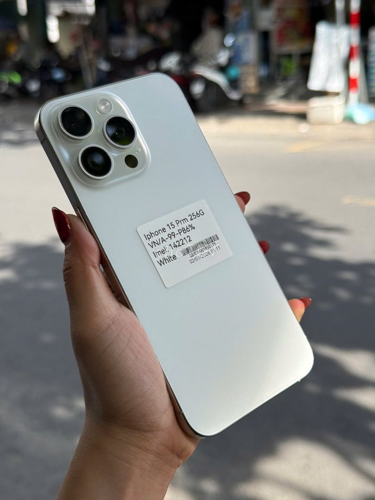 Apple iPhone 15 Pro Max 256GB Trắng 86%. Mua bán Điện thoại tại Quận Liên Chiểu Đà Nẵng được đăng bởi Gia Minh Shop hình 1