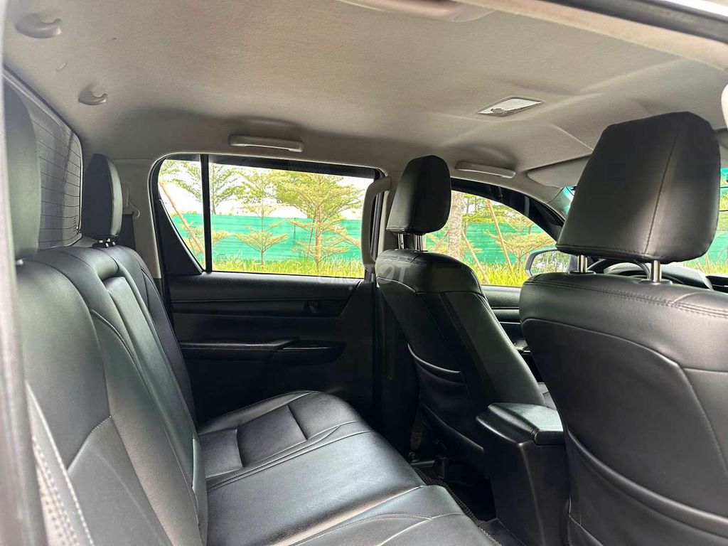 Toyota Hilux E 2.4AT 4x2 lỗi tặng xe, 12 vạn zin. Mua bán Ô tô tại Quận Hà Đông Hà Nội được đăng bởi Hà Đông Car hình 10