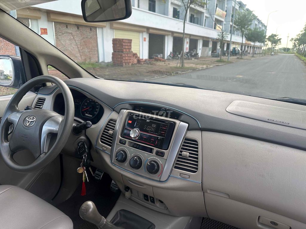 Toyota Innova 2015 2.0E - 310181 km. Mua bán Ô tô tại Quận Long Biên Hà Nội được đăng bởi TOÀN THẮNG Ô TÔ KINH BẮC hình 20