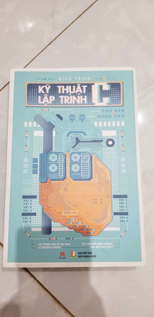 Pass lại sách lập trình C & C++ (mới BMT)