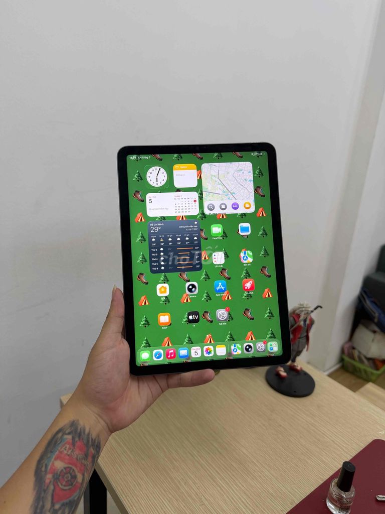 Apple iPad Air M1 256GB Wifi Xám Like new 99%. Mua bán Máy tính bảng tại Quận Đống Đa Hà Nội được đăng bởi Trung Kiên Trả Góp Bao Nợ Xấu hình 1