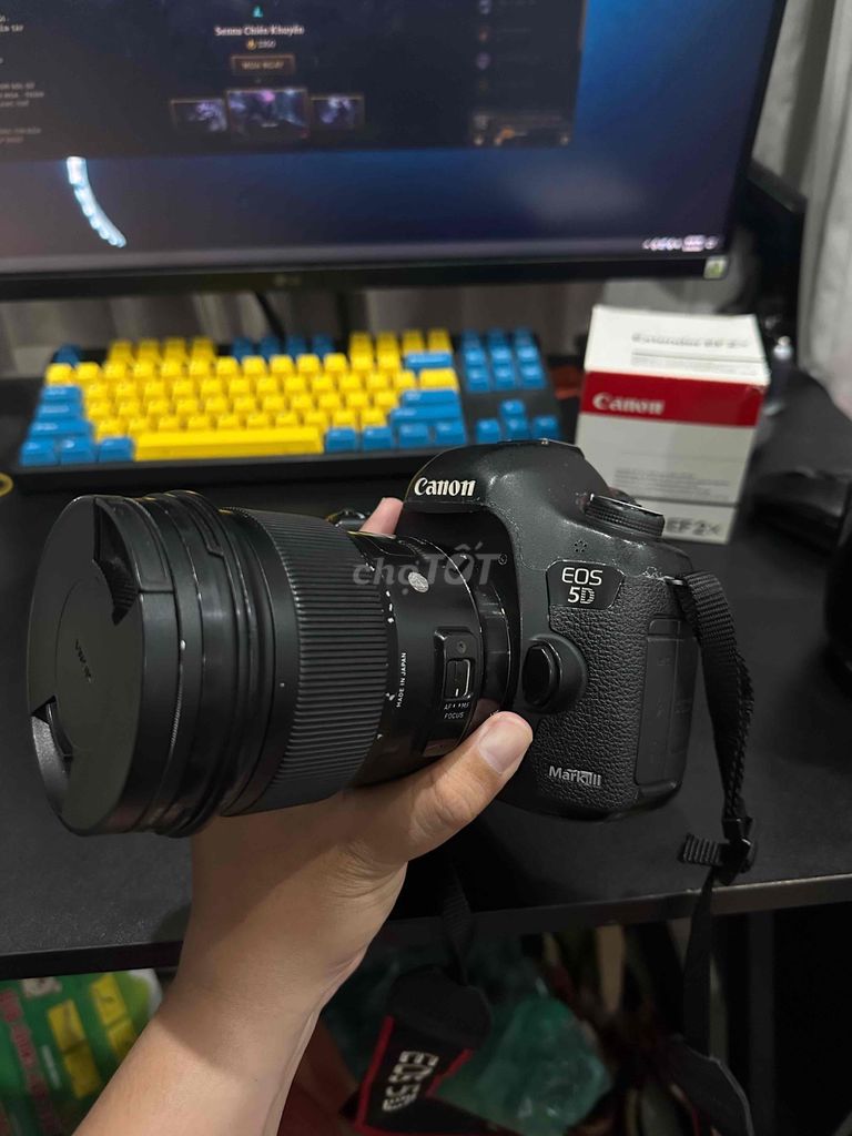 Combo 5D Mark III và Sigma 50mm Art f1.4. Mua bán Máy ảnh, Máy quay tại Huyện Củ Chi Tp Hồ Chí Minh được đăng bởi Phạm Thanh An Tú hình 1