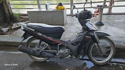 Bán xe con đi du học nên bán chính chủ. Mua bán Xe máy tại Quận Ba Đình Hà Nội được đăng bởi Hai