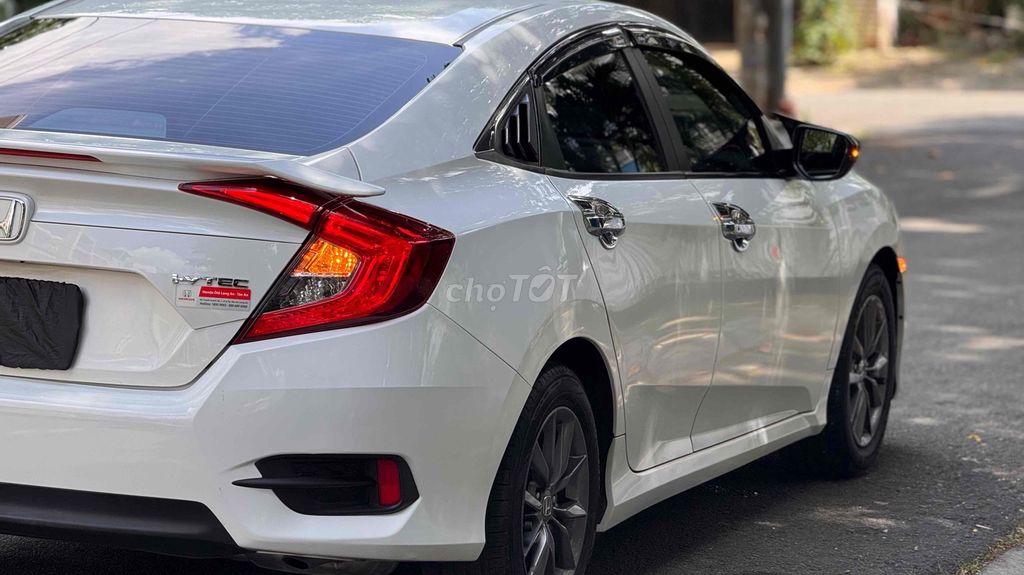 Honda Civic G 2019 белый автомат 71.627 км