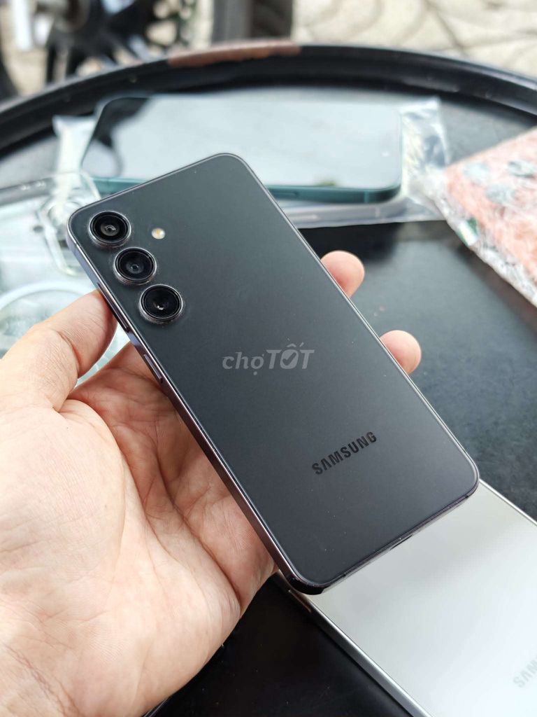 Samsung S24 256GB Đen. Mua bán Điện thoại tại Thành phố Thủ Đức Tp Hồ Chí Minh được đăng bởi Điện Thoại Giá Tốt hình 1