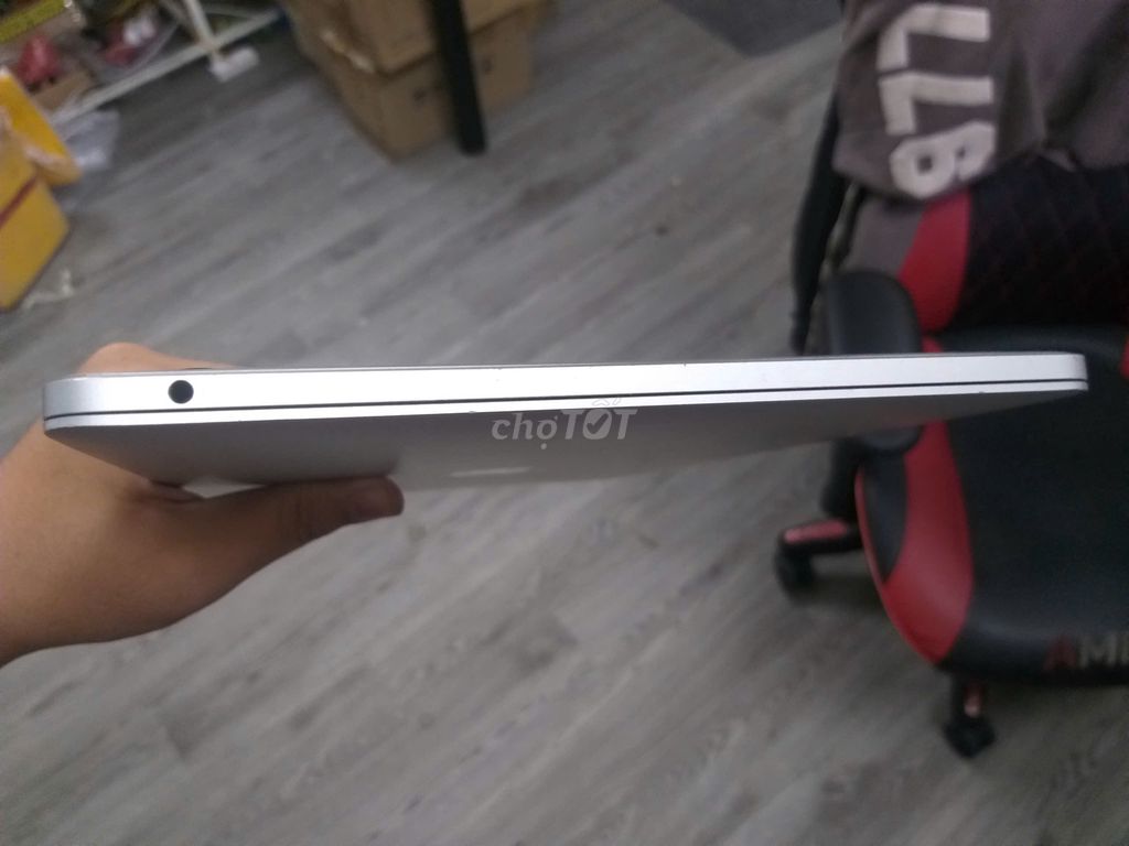 MacBook pro 13inch bản 2017 màu bạc. Mua bán Laptop tại Quận Liên Chiểu Đà Nẵng được đăng bởi Nguyễn Hồ Nhật lâm  hình 4
