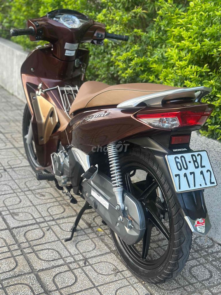 Future Led 125 Fi 2020 Nâu vàng đồng mới 80% 9 chủ. Mua bán Xe máy tại Thành phố Thủ Đức Tp Hồ Chí Minh được đăng bởi Xe Máy Sơn Thủ Đức hình 8