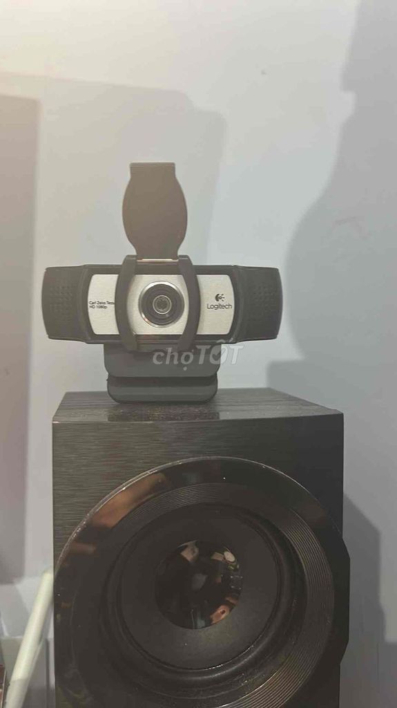 Webcam Logitech Carl Zeiss Tessar HD 1080p Đen. Mua bán Phụ kiện (Màn hình, Chuột...) tại Quận Cẩm Lệ Đà Nẵng được đăng bởi Do Dinh hình 1