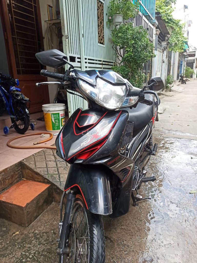 0984701158 - Bán xe RSX 2011 đen bstp, chính chủ 8tr5