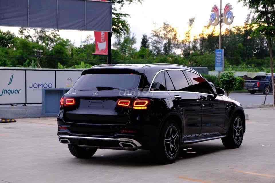 Mercedes Benz GLC Class 2022 - 32000 km. Mua bán Ô tô tại Quận Long Biên Hà Nội được đăng bởi Nguyen Minh Nhut hình 2