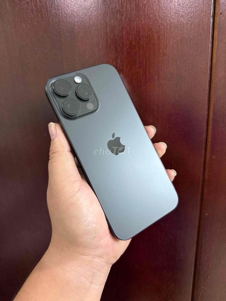 iphone 16 pro max sạc 40l