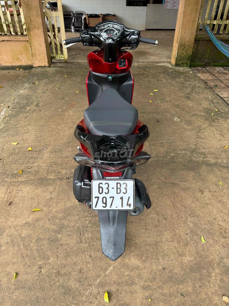 Honda Vision 2018 Đỏ đen. Mua bán Xe máy tại Huyện Cẩm Mỹ Đồng Nai được đăng bởi Đặng Quốc Hoàng hình 4