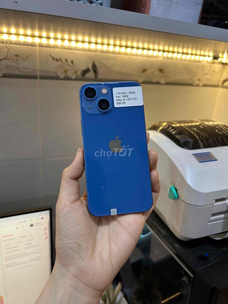 Apple iPhone 13 Mini 128Gb xanh dương zin đẹp 99. Mua bán Điện thoại tại Huyện Hóc Môn Tp Hồ Chí Minh được đăng bởi SIRI STORE HCM hình 1