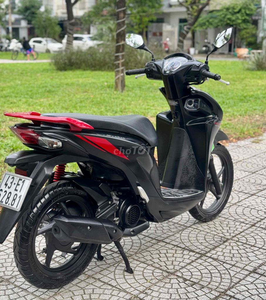 Honda Vision 2023 Thể thao Đen. Mua bán Xe máy tại Quận Sơn Trà Đà Nẵng được đăng bởi Anh Thành hình 4