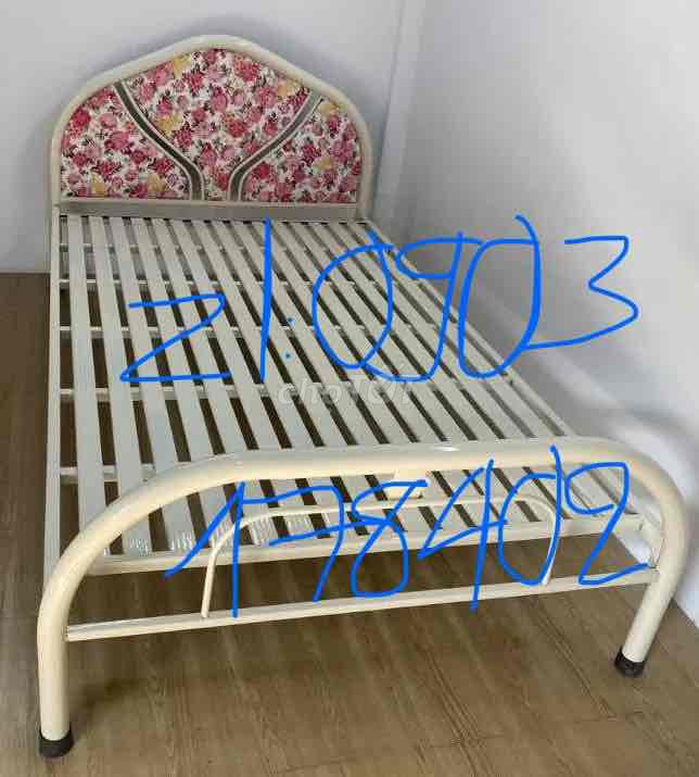 Giường đơn Kim loại 1m x 2m Kem. Mua bán Giường, chăn ga gối nệm tại Quận Tân Bình Tp Hồ Chí Minh được đăng bởi thinh hình 1