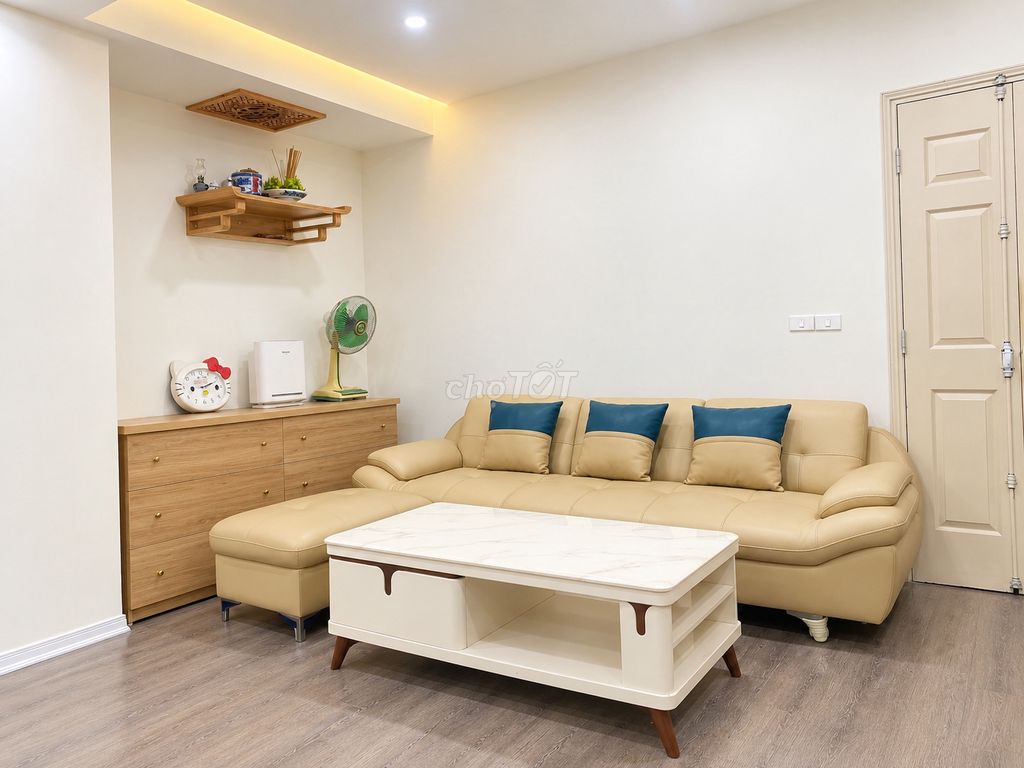 3-комн. квартира, 100 м², Нгуен Ко Тхать, парковка, ремонт, мебель