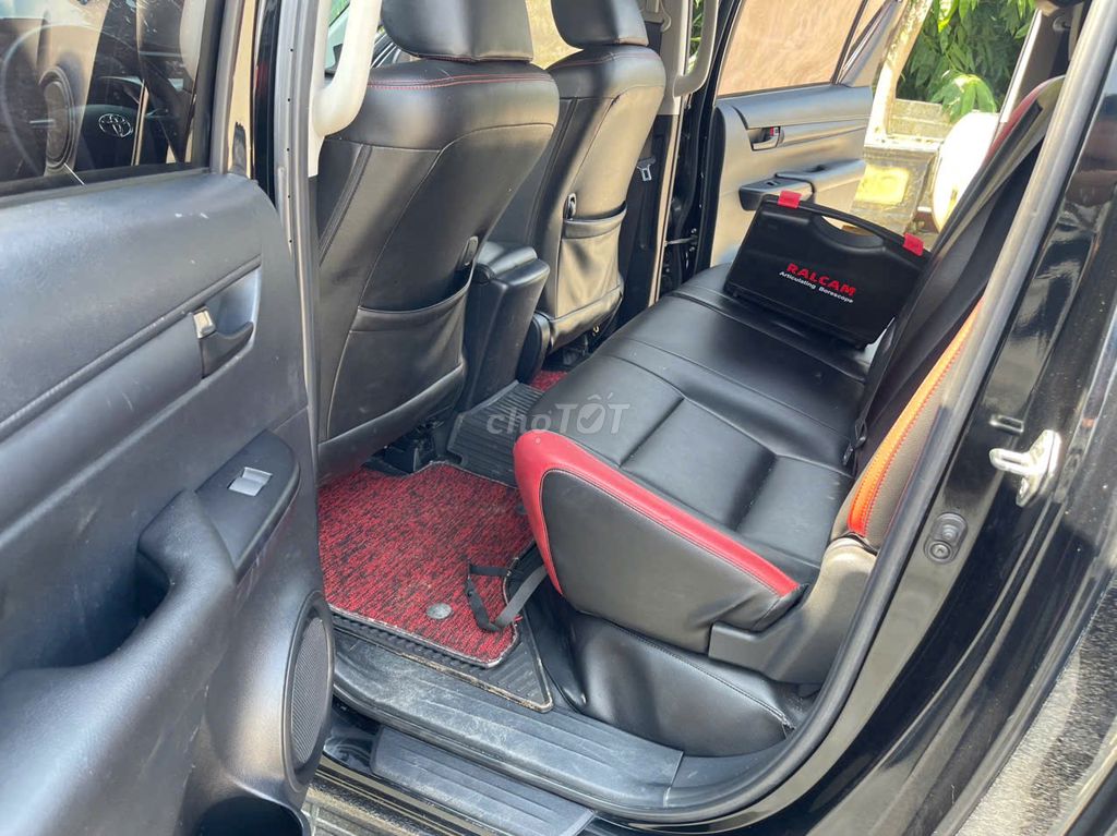 Toyota Hilux 2.4 AT một cầu Sx 2020 Nhập Thái. Mua bán Ô tô tại Quận Cầu Giấy Hà Nội được đăng bởi Hưng Toyota  hình 8
