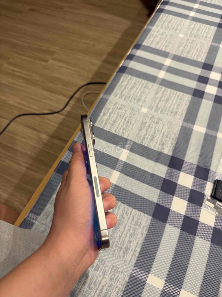 iPhone 15 Max Xám Mất face. Mua bán Điện thoại tại Quận Nam Từ Liêm Hà Nội được đăng bởi Cong Trung hình 1