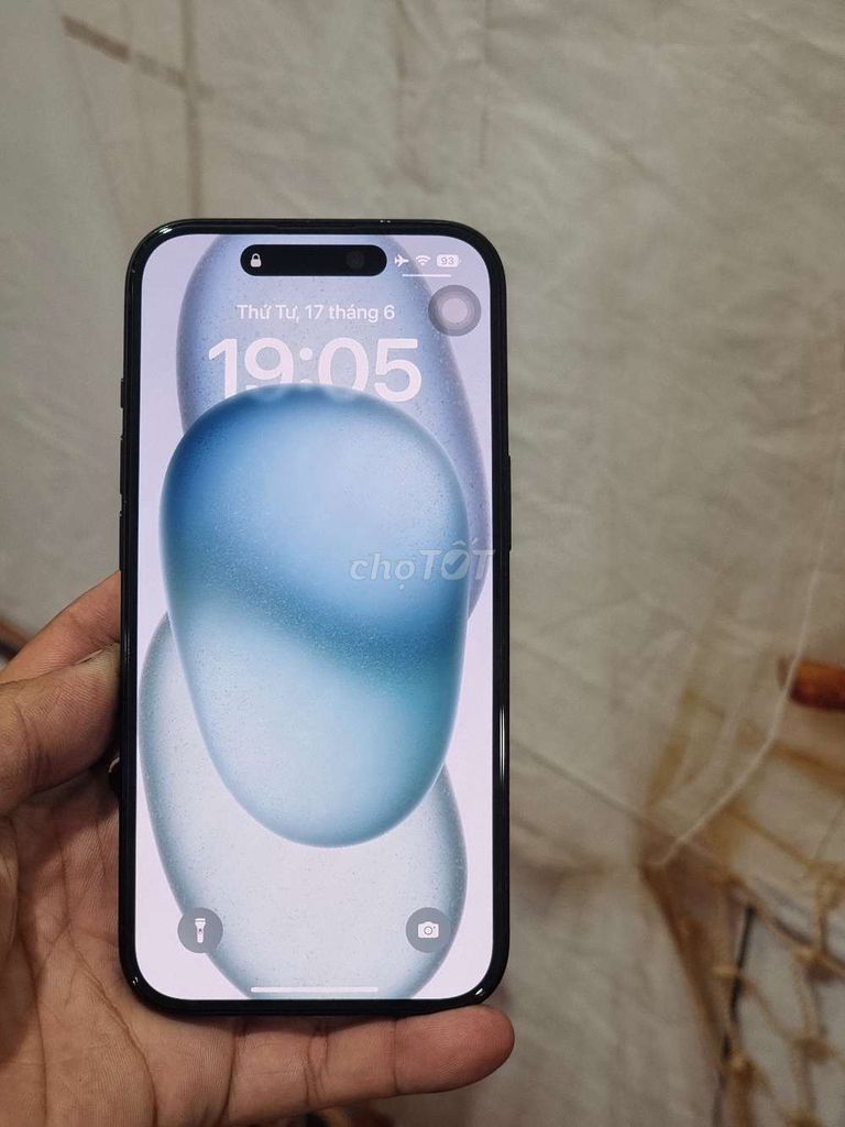 Apple iPhone 15 Đen Full zin. Mua bán Điện thoại tại Thành phố Dĩ An Bình Dương được đăng bởi Pet Funny TV hình 1