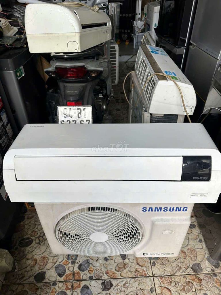 Máy lạnh Samsung 1 ngựa đã sử dụng. Mua bán Máy lạnh, điều hoà tại Quận Ninh Kiều Cần Thơ được đăng bởi Hữu Nghị Mua Bán Mặt Hàng Điện Lạnh hình 1