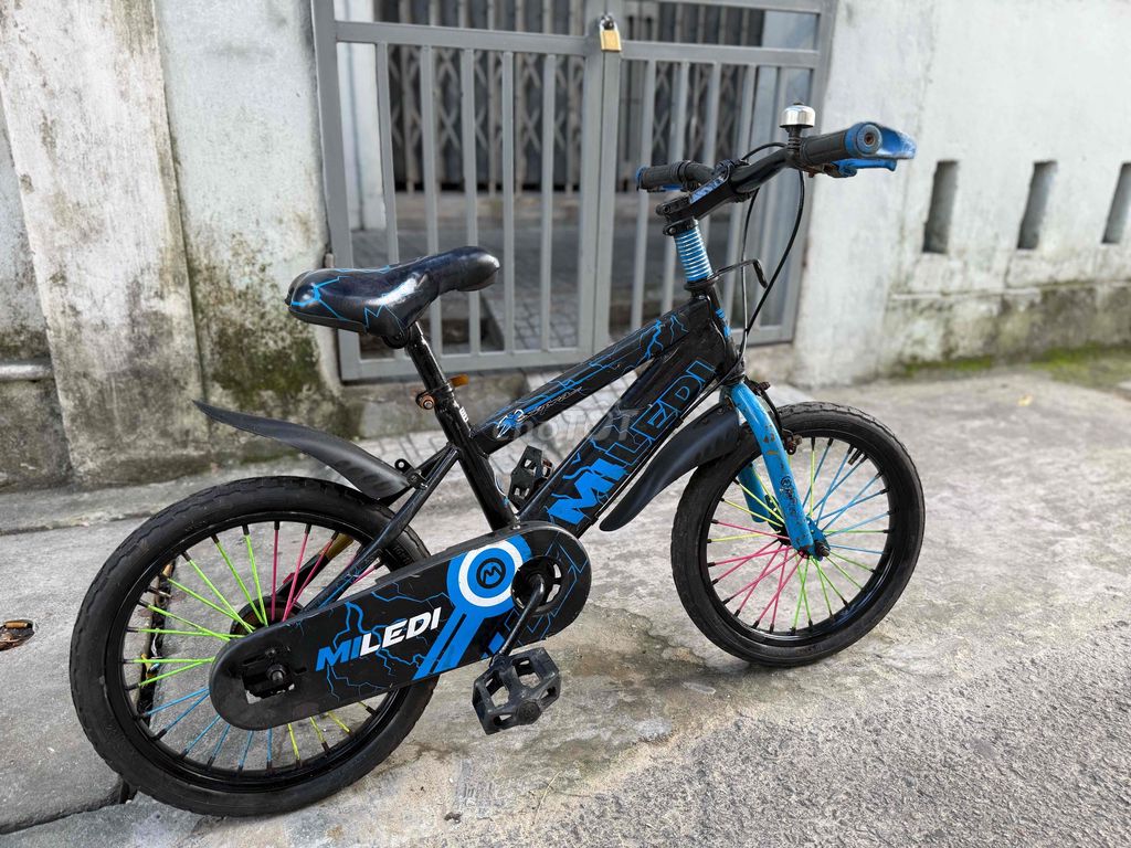 xe đạp bé trai từ 4-6 tuổi. Mua bán Xe đạp tại Thành phố Huế Thừa Thiên Huế được đăng bởi Biên hình 4