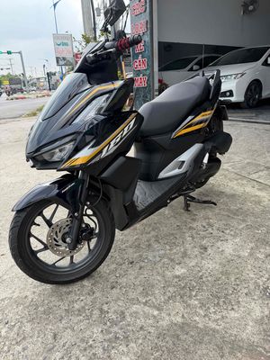 Honda Vario 160 Đen vàng Limited Edition. Mua bán Xe máy tại Quận Bình Thuỷ Cần Thơ được đăng bởi thiên phúc