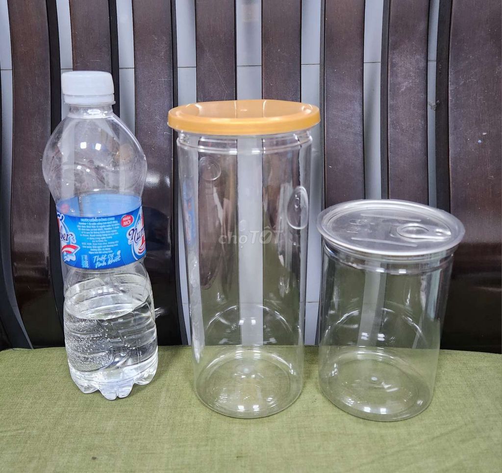 Lon nhựa Vĩnh Lợi 1000ml nắp nhôm + nhựa. Mua bán Dụng cụ nhà bếp tại Huyện Hóc Môn Tp Hồ Chí Minh được đăng bởi Lâm hình 1