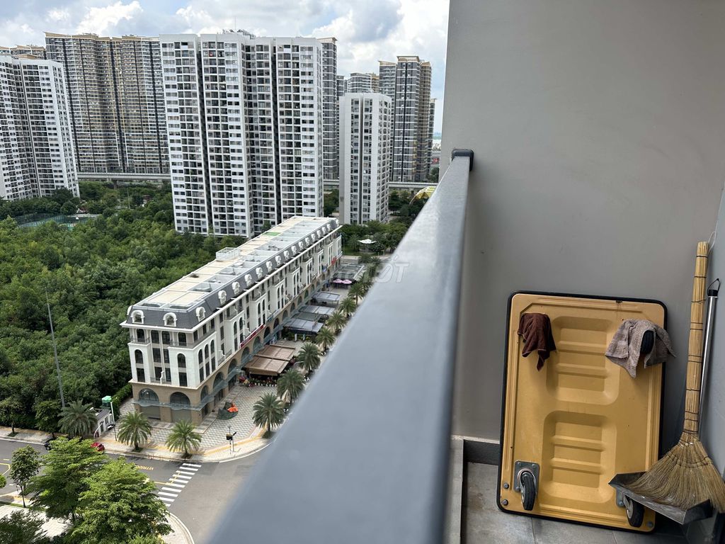 Căn hộ 2 PN, 2 WC đầy đủ nội thất tại Origami - Vinhomes Q9