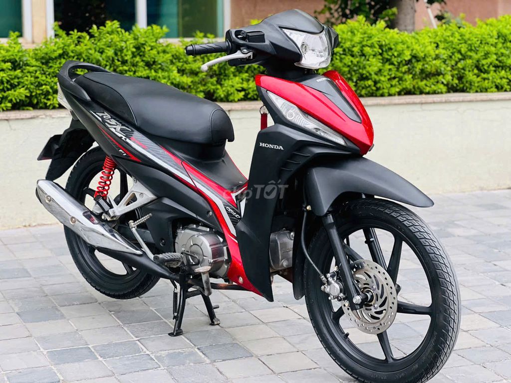 HONDA WAVE RSX FI  MỚI CHÍNH CHỦ. Mua bán Xe máy tại Quận Cầu Giấy Hà Nội được đăng bởi Lộc Phát hình 3