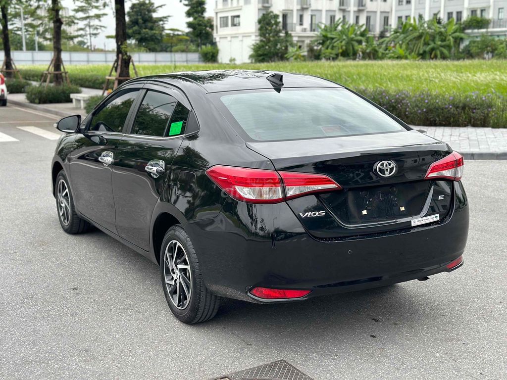 Xe Toyota Vios E 2022 MT Đen Odo 69000km. Mua bán Ô tô tại Quận Hoàng Mai Hà Nội được đăng bởi Thang Pham hình 16