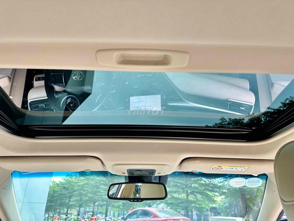 Toyota Camry 2.5 HEV 2022 như mới. Mua bán Ô tô tại Quận Nam Từ Liêm Hà Nội được đăng bởi Đại lý Toyota Mỹ Đình hình 9