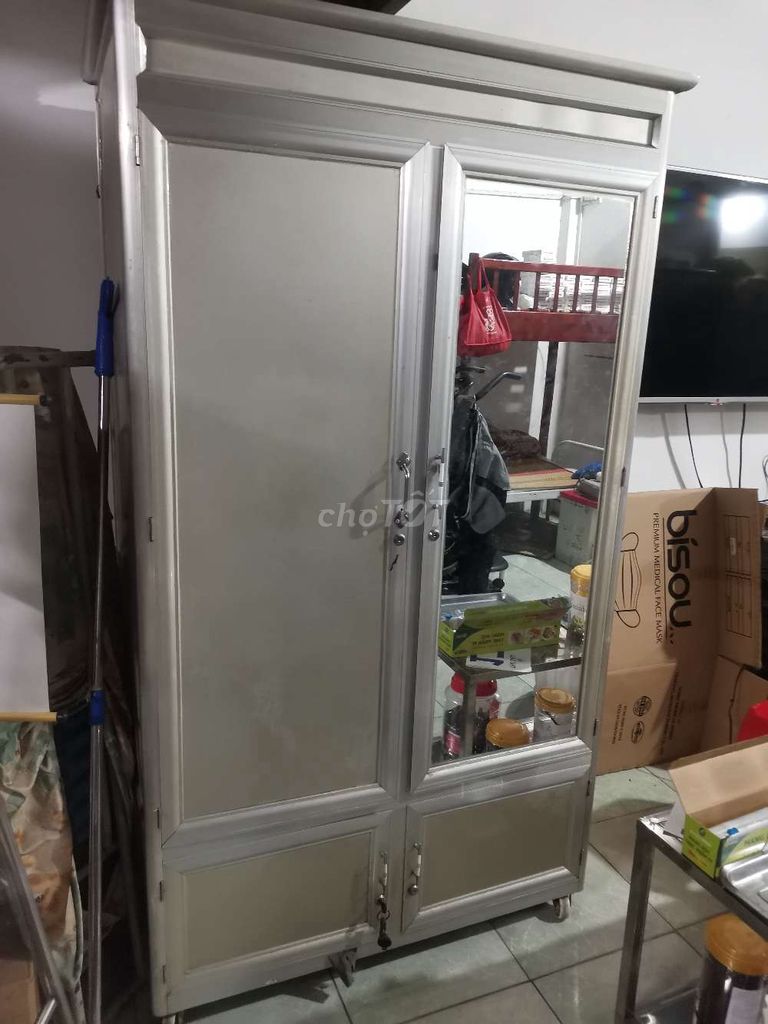 Tủ quần áo Nhôm Kính Bạc 200x140x60cm cũ. Mua bán Tủ, kệ gia đình tại Thành phố Thủ Đức Tp Hồ Chí Minh được đăng bởi Nguyễn Mạnh Kiên hình 1