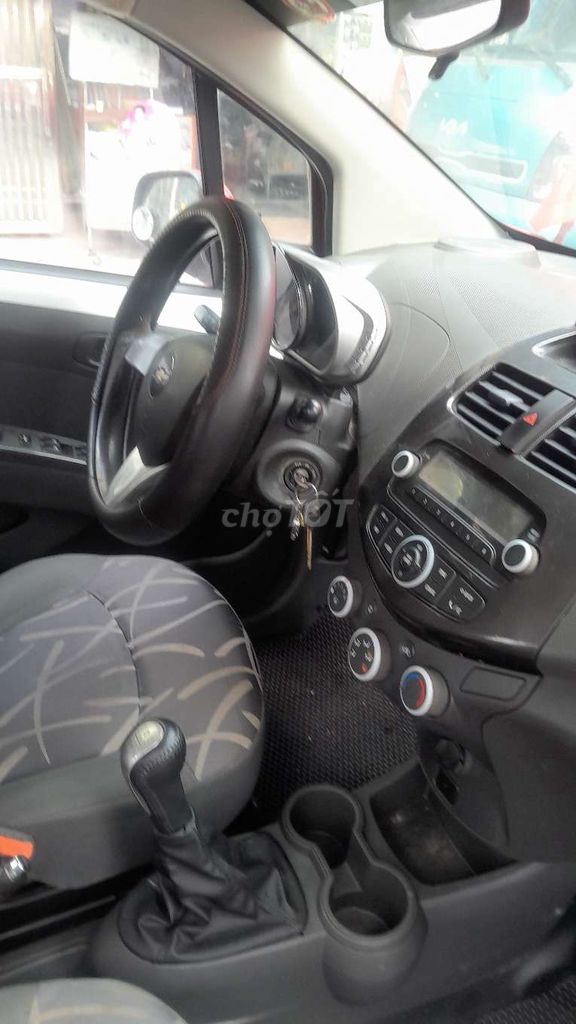 Chevrolet Spark Van 2017 механикой красный