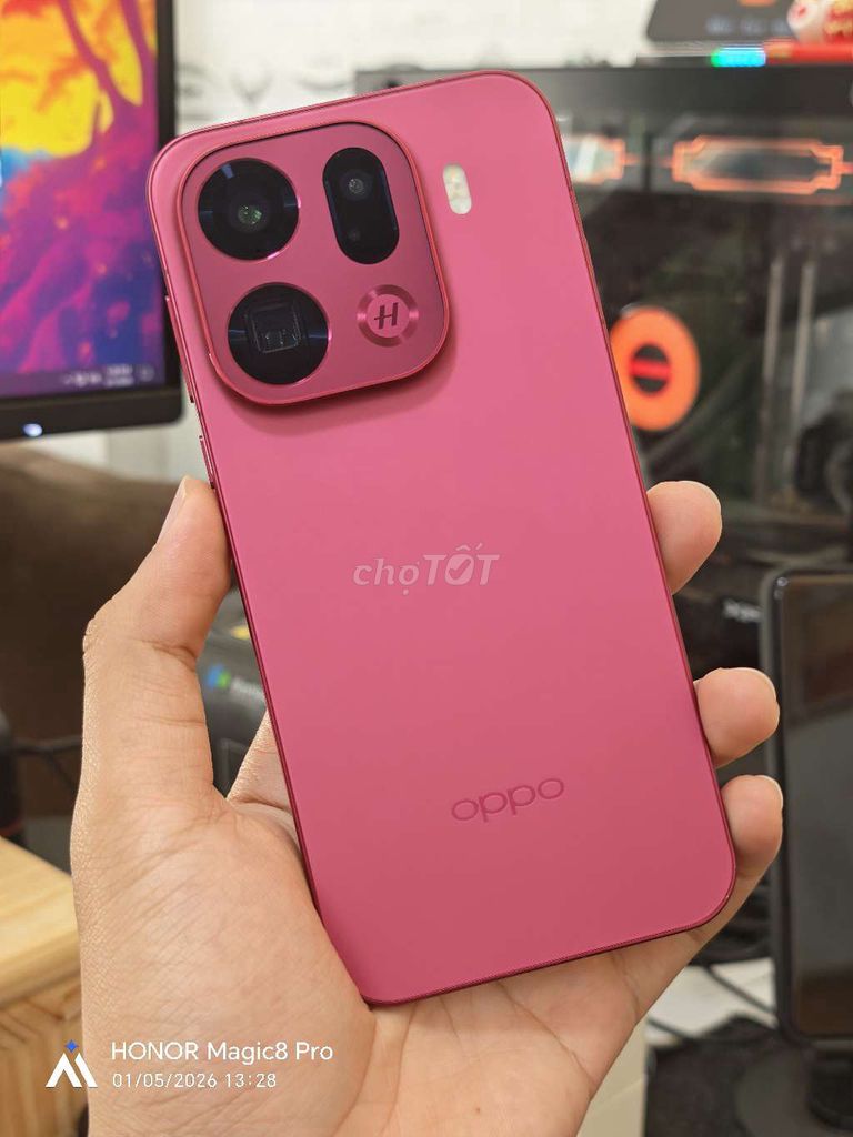 Oppo Find X9 Pro 12/256GB Đỏ Kèm Sạc. Mua bán Điện thoại tại Quận Ninh Kiều Cần Thơ được đăng bởi Zelda Phone hình 1